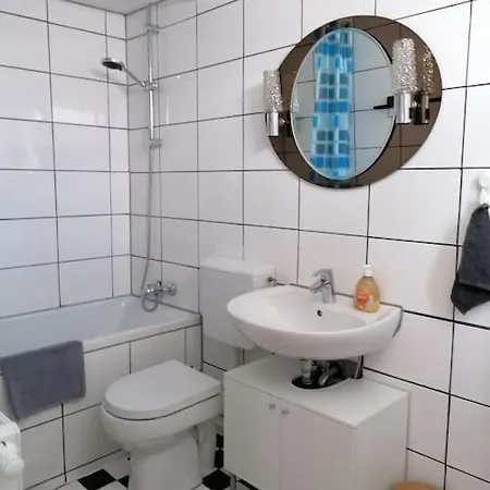 Будинок відпочинку Haus Morgentau Mit Garten In Zentraler Lage Кассель